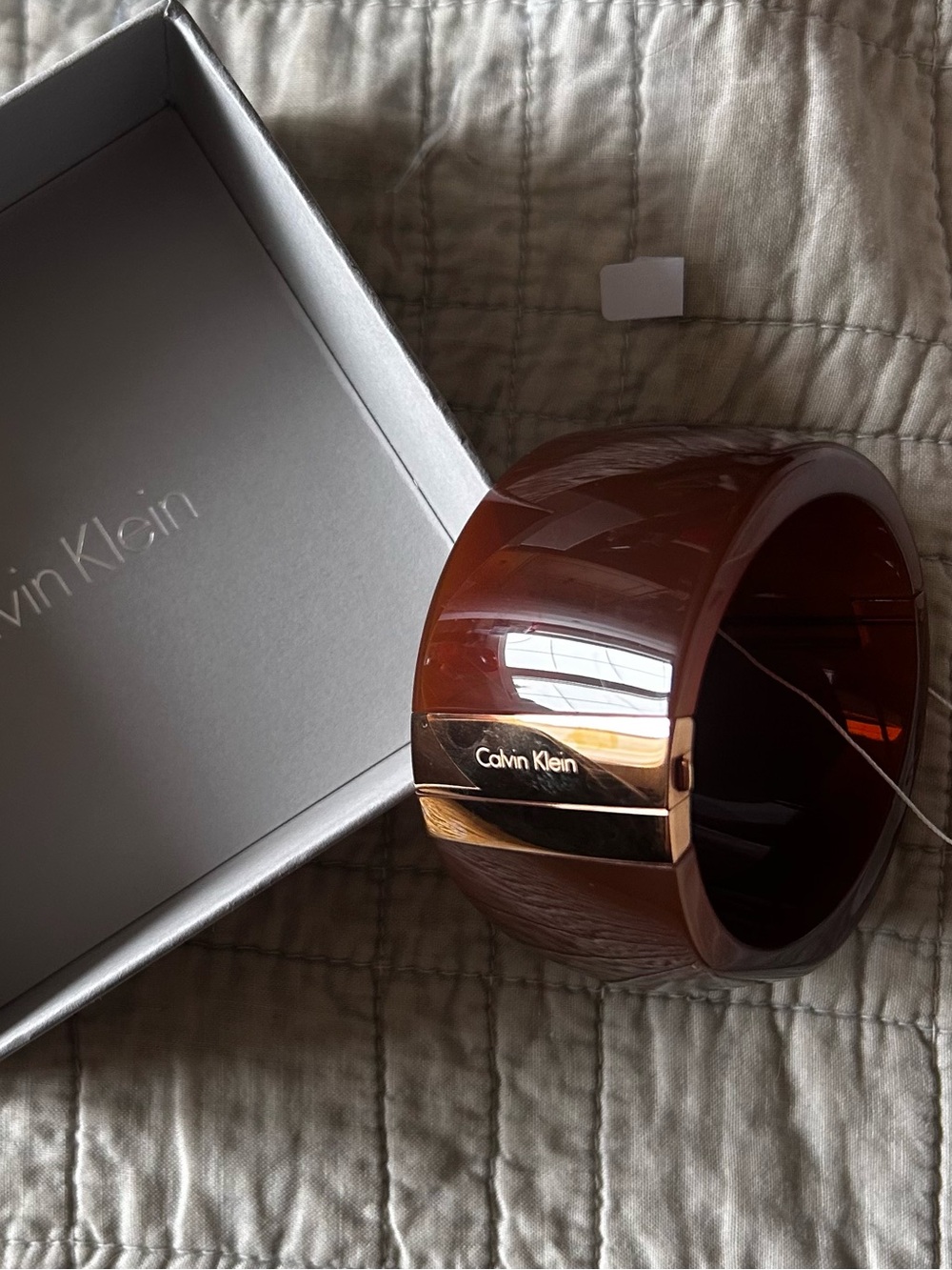 Calvin Klein Bangle NWT Hinged Brown Amber Acrylic Gold Modern stainless steel